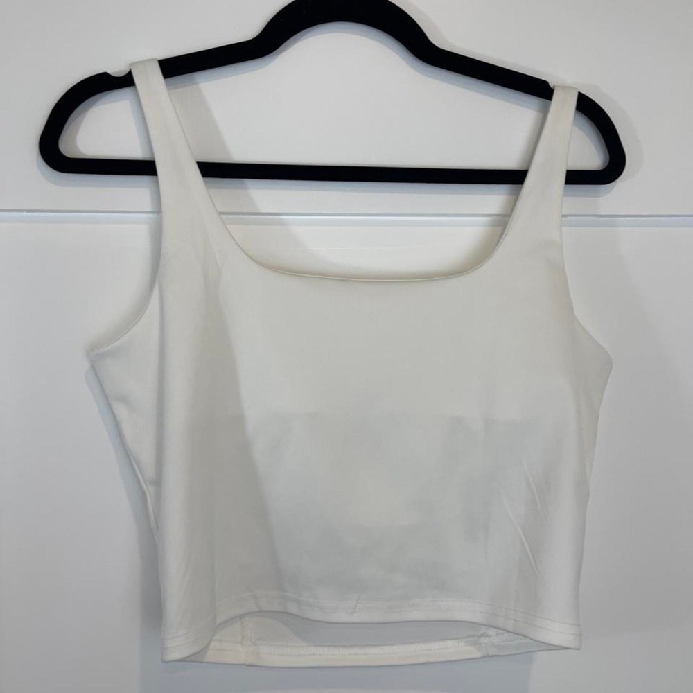 Ivory Ruched Bust Cropped Tank Top - Picture 5 of 8